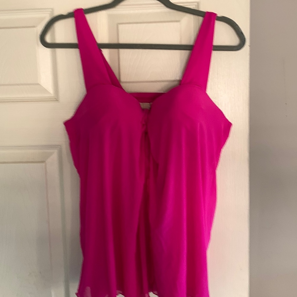 Cacique swim pink swim top w full bra size 36DDD. Generous torso with overlay